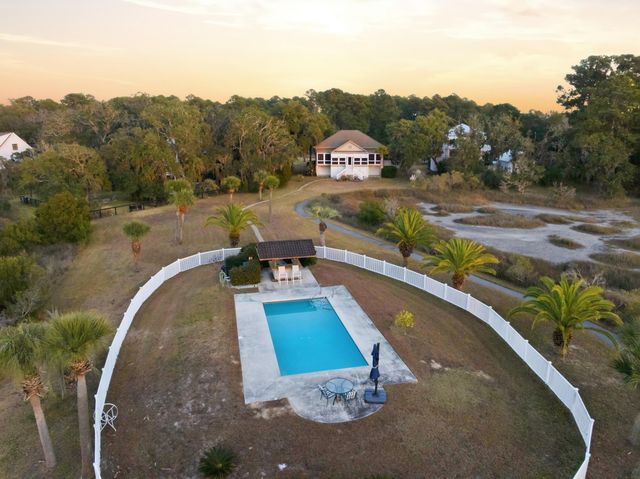 112 Front Street, Saint Helena Island, SC 29920