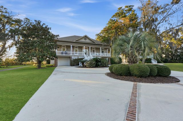 112 Front Street, Saint Helena Island, SC 29920
