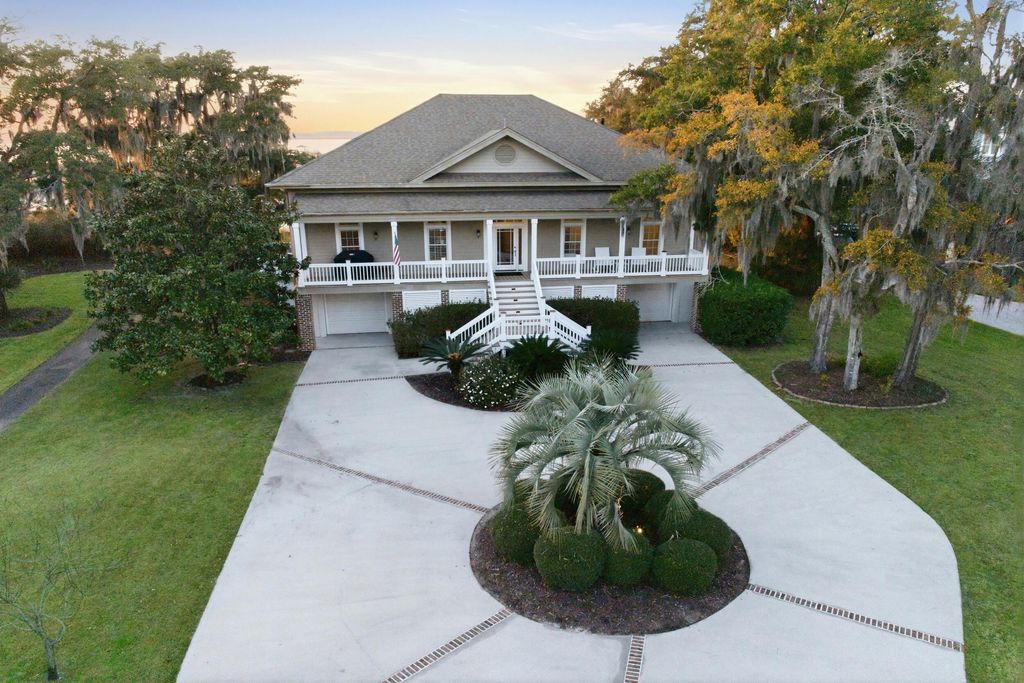 112 Front Street, Saint Helena Island, SC 29920