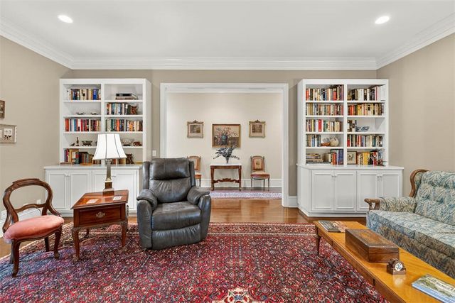 262 Saint James Ave, St Simons Island, GA 31522