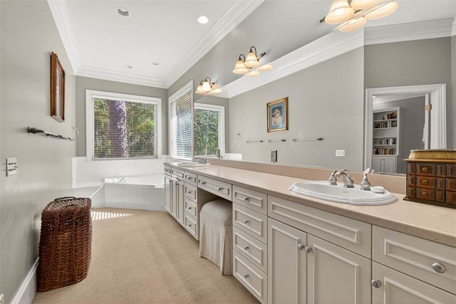 262 Saint James Ave, St Simons Island, GA 31522