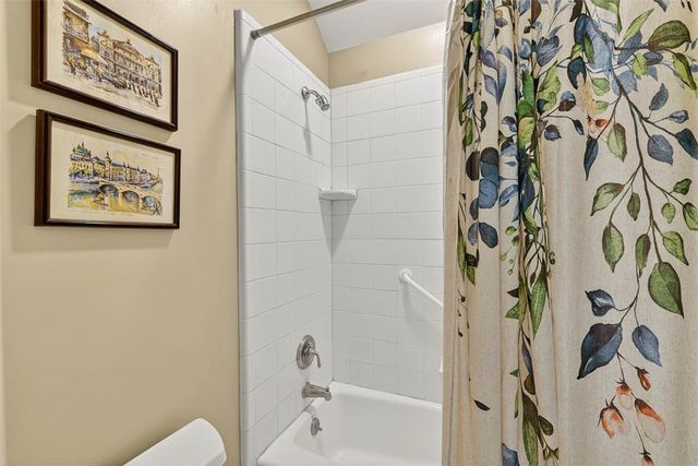 262 Saint James Ave, St Simons Island, GA 31522