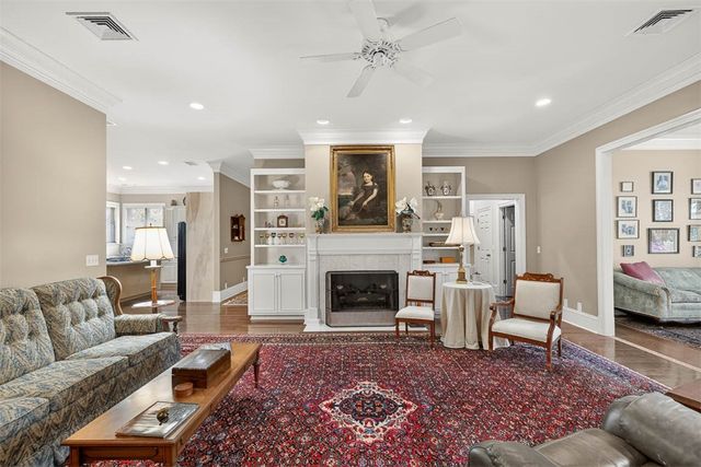 262 Saint James Ave, St Simons Island, GA 31522