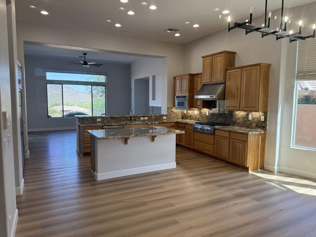 42107 N Mountain Cove Drive, Anthem, AZ 85086