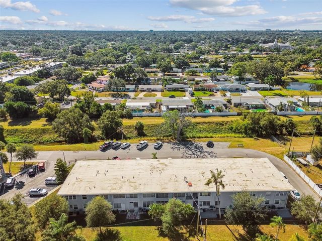 5861 42ND TERRACE N 1712, Kenneth City, FL 33709