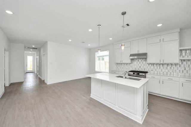 29515 Pondview Drive, Waller, TX 77484