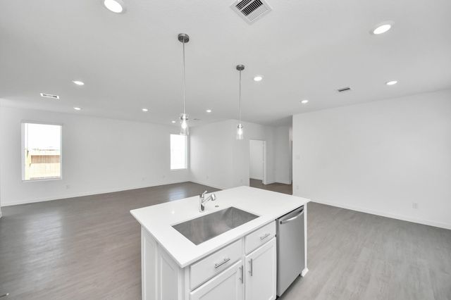 29515 Pondview Drive, Waller, TX 77484