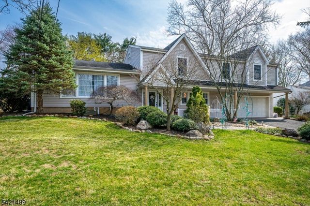 9 Colburn Rd, East Brunswick Twp., NJ 08816