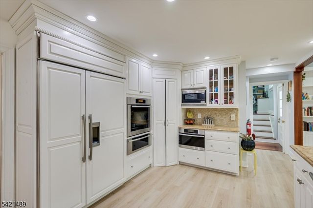 9 Colburn Rd, East Brunswick Twp., NJ 08816