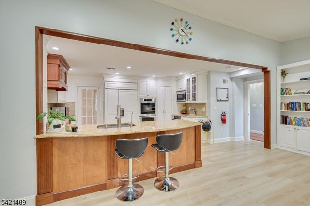 9 Colburn Rd, East Brunswick Twp., NJ 08816