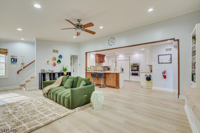 9 Colburn Rd, East Brunswick Twp., NJ 08816