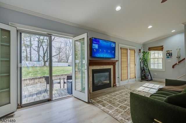 9 Colburn Rd, East Brunswick Twp., NJ 08816