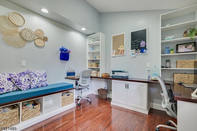 9 Colburn Rd, East Brunswick Twp., NJ 08816