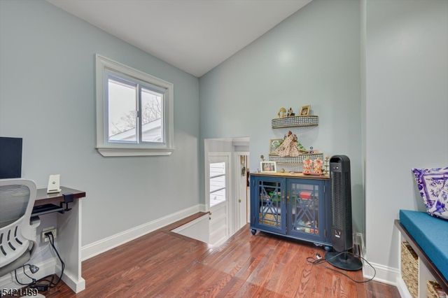 9 Colburn Rd, East Brunswick Twp., NJ 08816