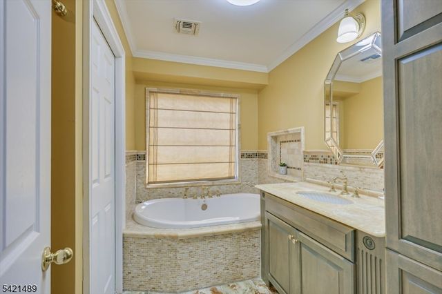 9 Colburn Rd, East Brunswick Twp., NJ 08816