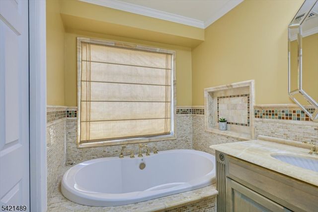 9 Colburn Rd, East Brunswick Twp., NJ 08816