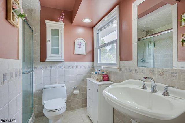 9 Colburn Rd, East Brunswick Twp., NJ 08816