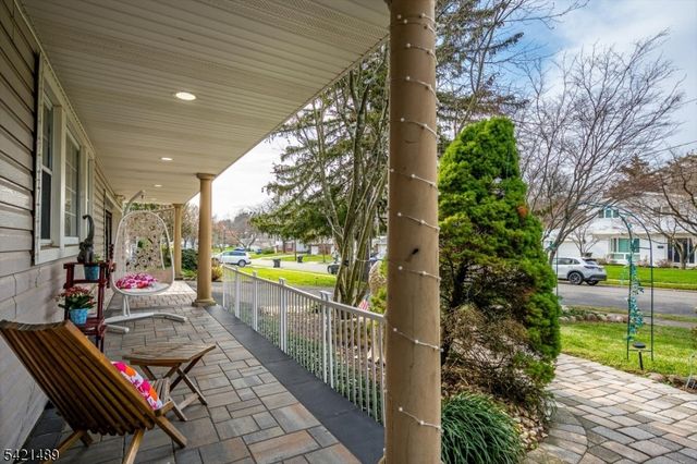 9 Colburn Rd, East Brunswick Twp., NJ 08816