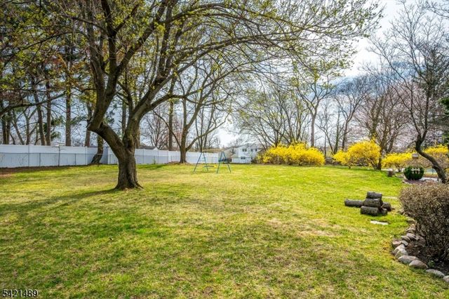 9 Colburn Rd, East Brunswick Twp., NJ 08816