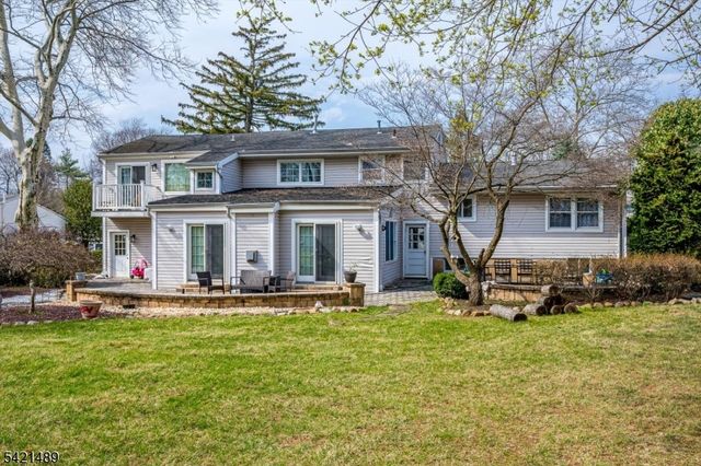 9 Colburn Rd, East Brunswick Twp., NJ 08816