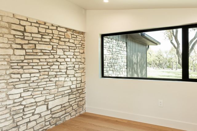 8717 South View RD, Austin, TX 78737