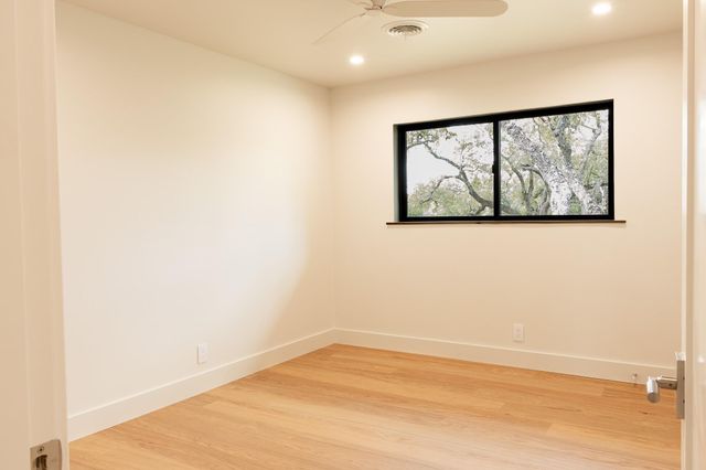 8717 South View RD, Austin, TX 78737