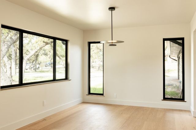 8717 South View RD, Austin, TX 78737