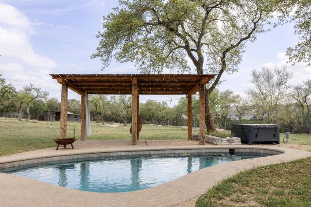 8717 South View RD, Austin, TX 78737