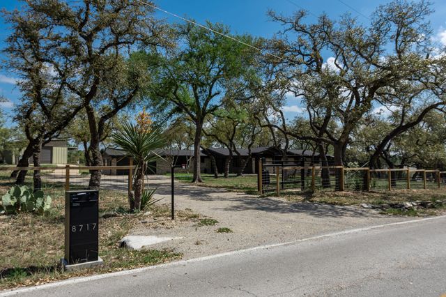 8717 South View RD, Austin, TX 78737