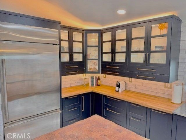 250 Mayflower, Newport Beach, CA 92660
