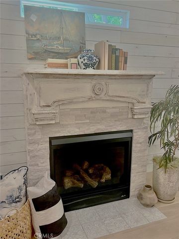 250 Mayflower, Newport Beach, CA 92660