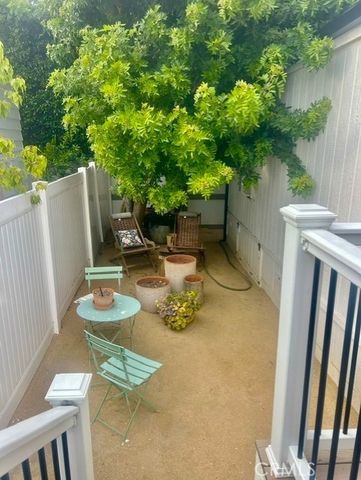 250 Mayflower, Newport Beach, CA 92660
