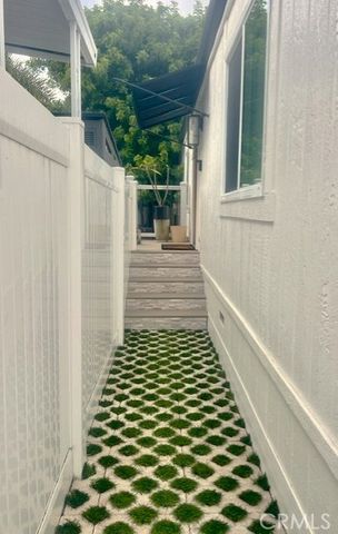 250 Mayflower, Newport Beach, CA 92660