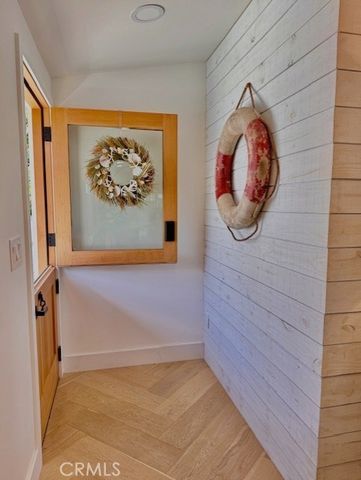 250 Mayflower, Newport Beach, CA 92660