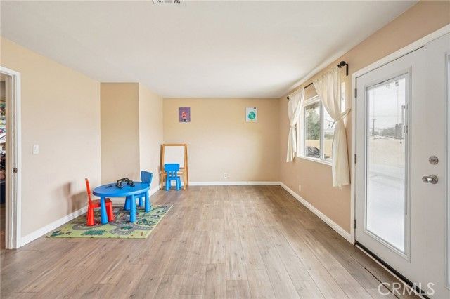 1069 N Darfield Avenue, Covina, CA 91724