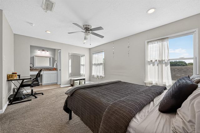 10622 Bexley Drive, Houston, TX 77099