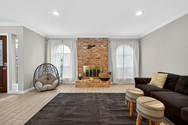 10622 Bexley Drive, Houston, TX 77099