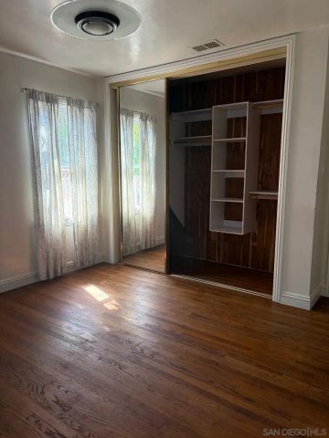 415 S Weitzel St, Oceanside, CA 92054