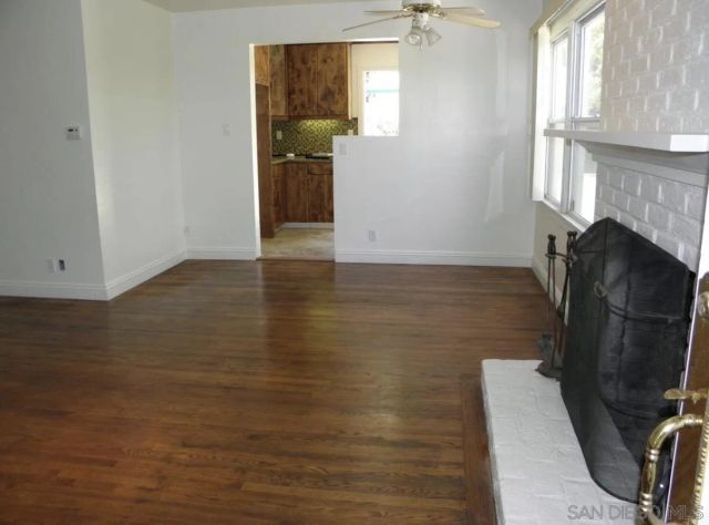 415 S Weitzel St, Oceanside, CA 92054