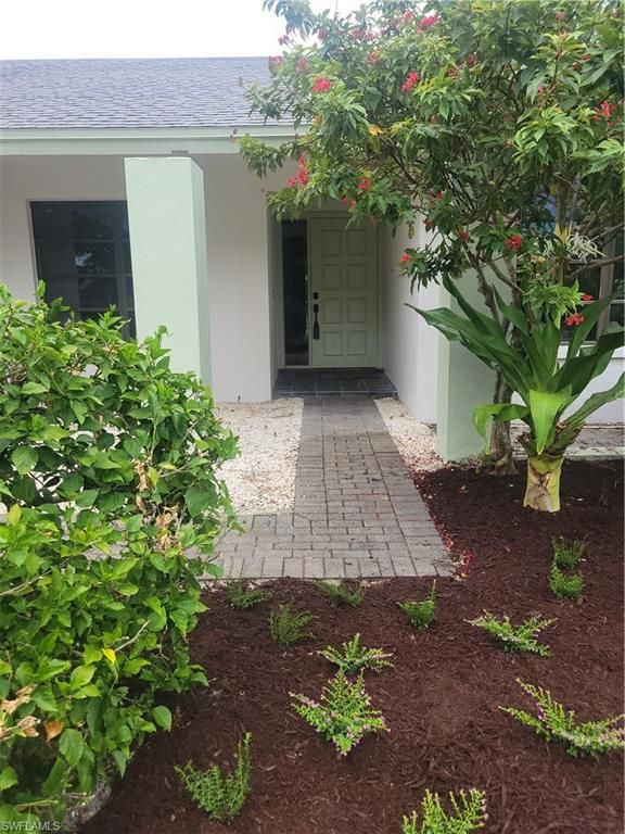 735 High Pines DR, NAPLES, FL 34103 — photo 2