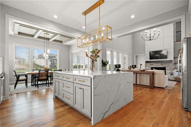 11705 W 170th Street, Overland Park, KS 66221