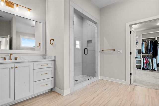 11705 W 170th Street, Overland Park, KS 66221