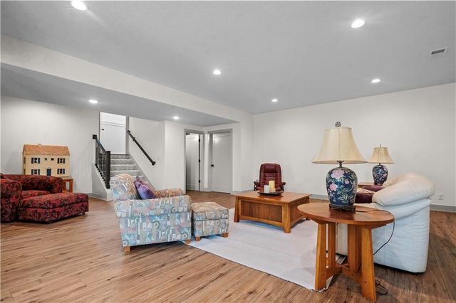 11705 W 170th Street, Overland Park, KS 66221