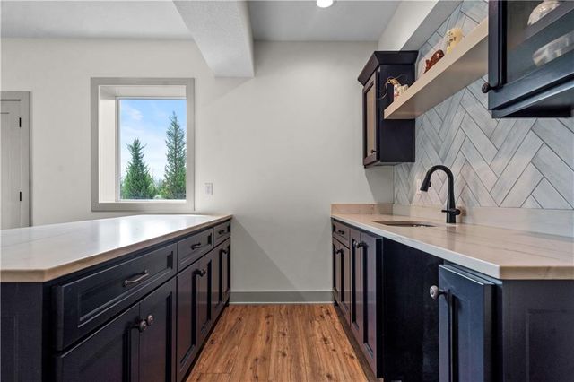 11705 W 170th Street, Overland Park, KS 66221