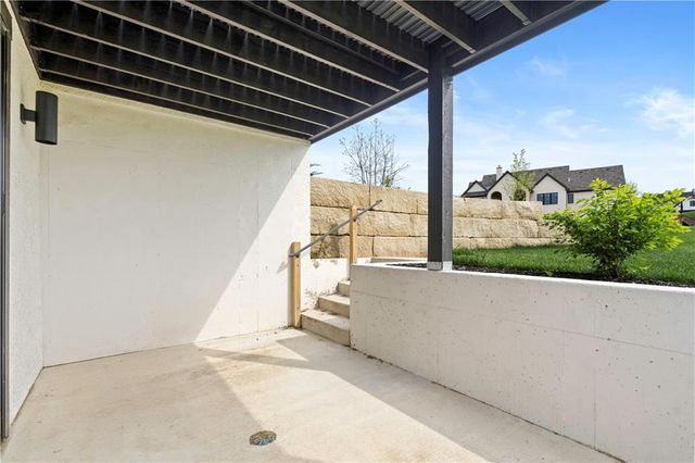 11705 W 170th Street, Overland Park, KS 66221