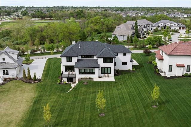 11705 W 170th Street, Overland Park, KS 66221