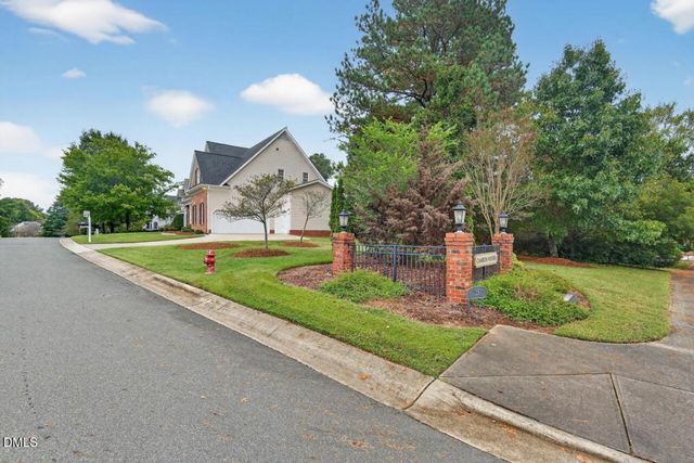 2811 Lindenshire Drive, Durham, NC 27705