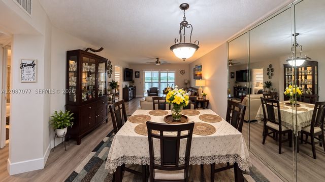 1400 SW 137th Ave 305F, Pembroke Pines, FL 33027