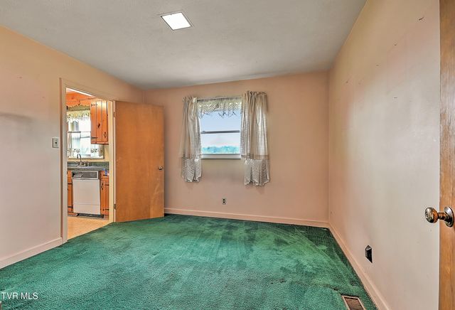 428 Merriewood Drive, Bristol, TN 37620