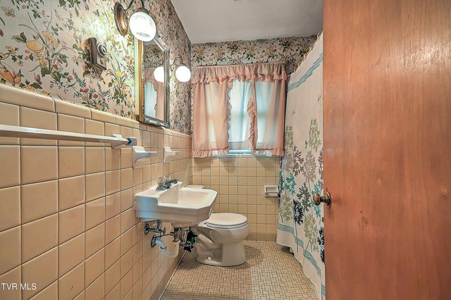 428 Merriewood Drive, Bristol, TN 37620